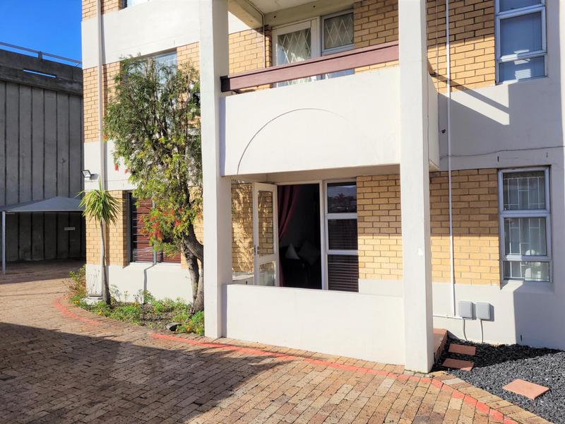 2 Bedroom Property for Sale in Churchill Estate Western Cape